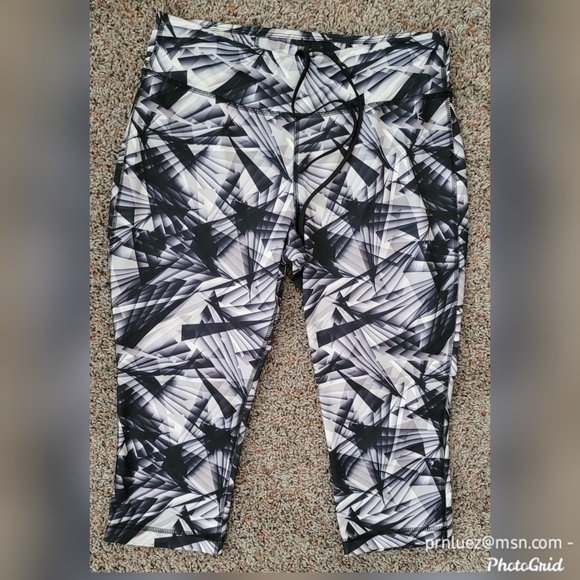 Womens Workout Capris 